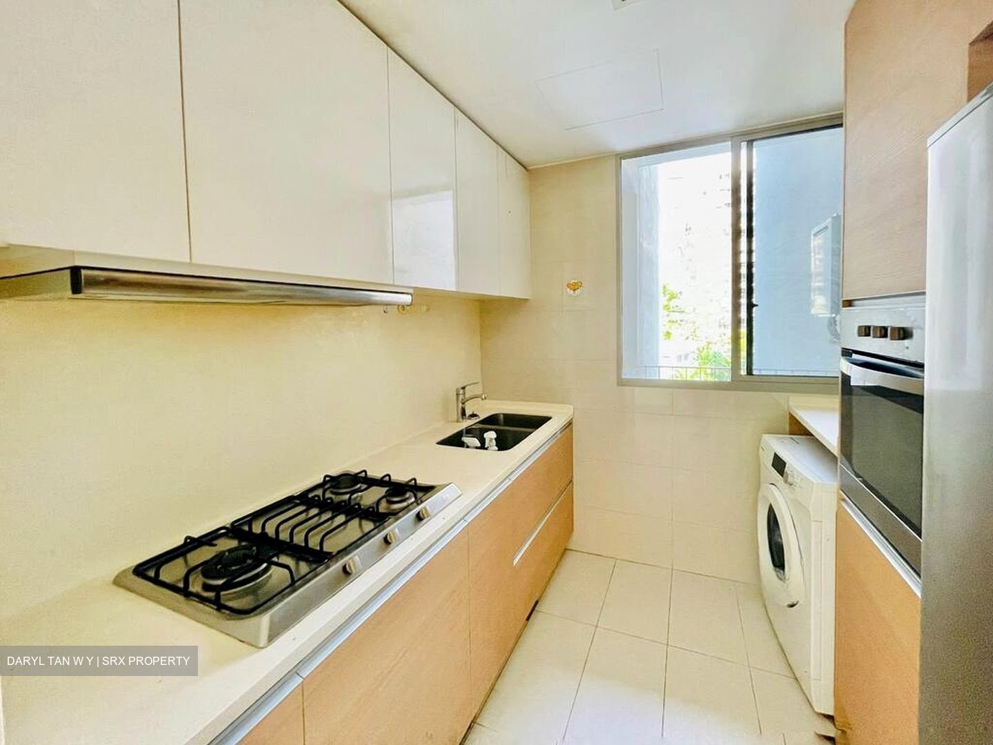 Sea Esta (D18), Condominium #502016341